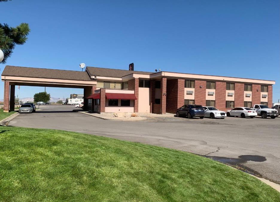 Lake Point Hotel | Days Inn by Wyndham Lake Point