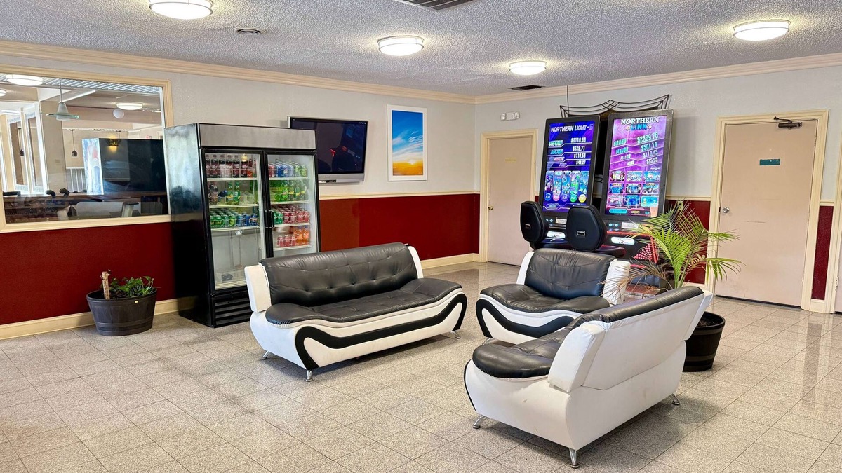 Ruther Glen Hotel | Days Inn by Wyndham Ruther Glen Kings Dominion Area