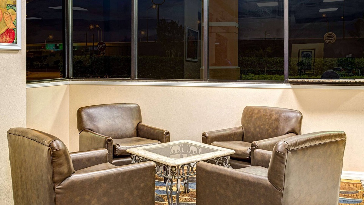 York Hotel | Days Inn by Wyndham York Alabama