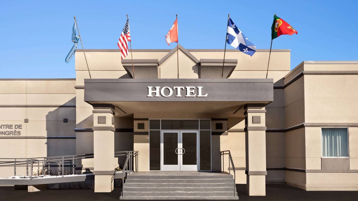 Blainville Hotel | Days Inn & Conference Centre by Wyndham Blainville