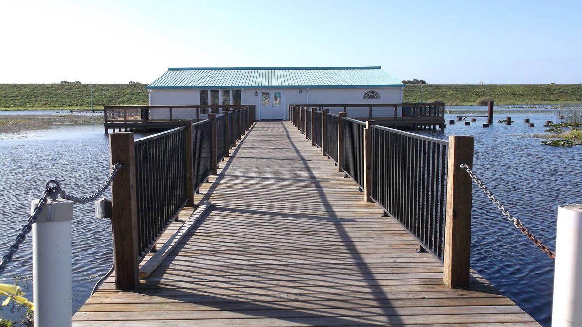 Taylor Creek Hotel | Days Inn Lake Okeechobee