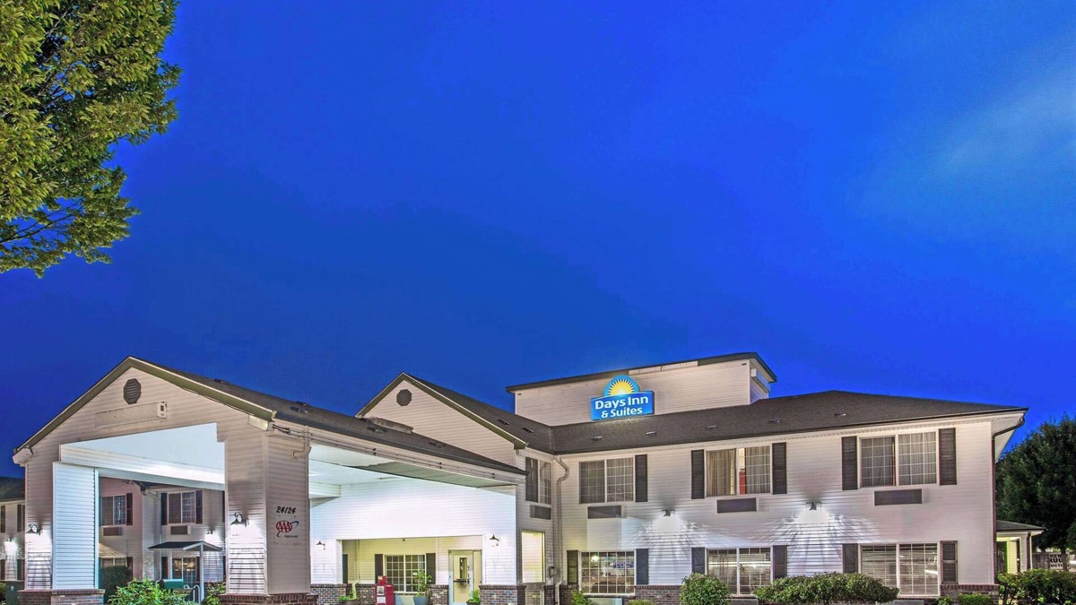 Gresham Hotel | Days Inn & Suites by Wyndham Gresham