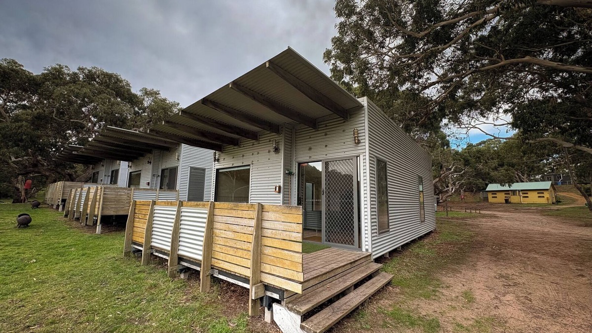Cape Otway Cabin | DE 2 - Deluxe Open Plan Cabin