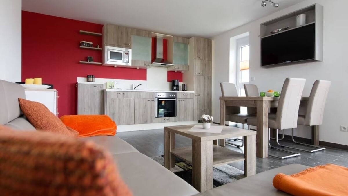 Wurster Nordseekuste Apartment | "De Kohbloom" - Relax on the North Sea in cozy dike proximity with balcony!