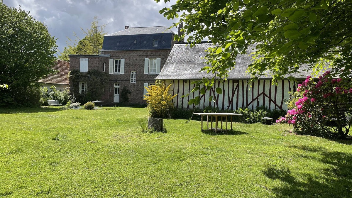 Le Bourg-Dun House | De Maupassant à ce Jour