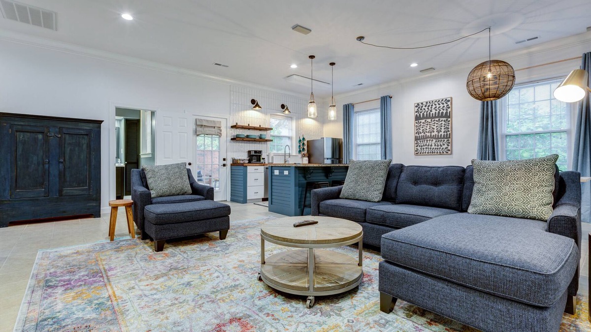 Winston - Salem House | Deacon Stays: Double House at Idlewilde - Walk to WFU - Sleeps 16