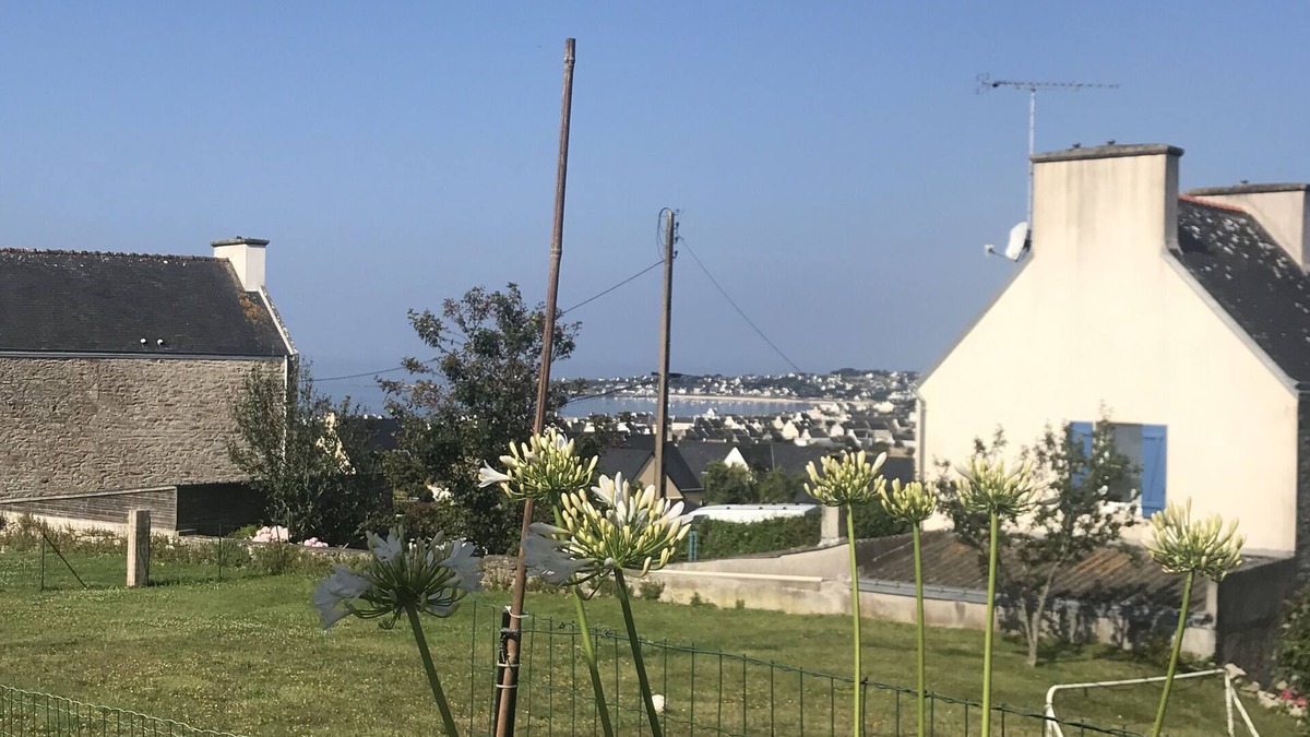 Poulgoazec House | Dead-end house with sea view, ideal for families located in Plouhinec