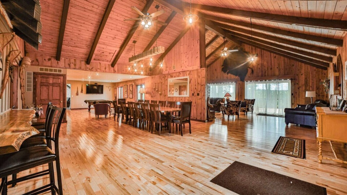 Deadwood Apartment | Deadwood SD 11k sq ft 9 Bd Suites 11 Ba Sleeps 35+