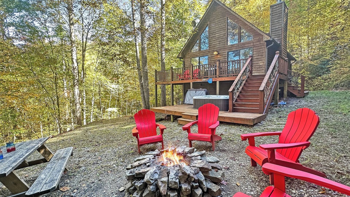 Robbinsville Cabin | Deal's Gap, Cherohala, NOC, Tsali, Fontana Or Harrah's - All Within Reach