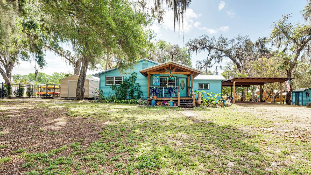 Inverness Cottage | Deck & Hot Tub: Lakeside Retreat in Inverness!