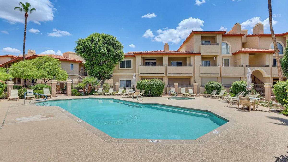North Mountain Condo | Deck & Resort Amenities: Phoenix Escape By Hiking