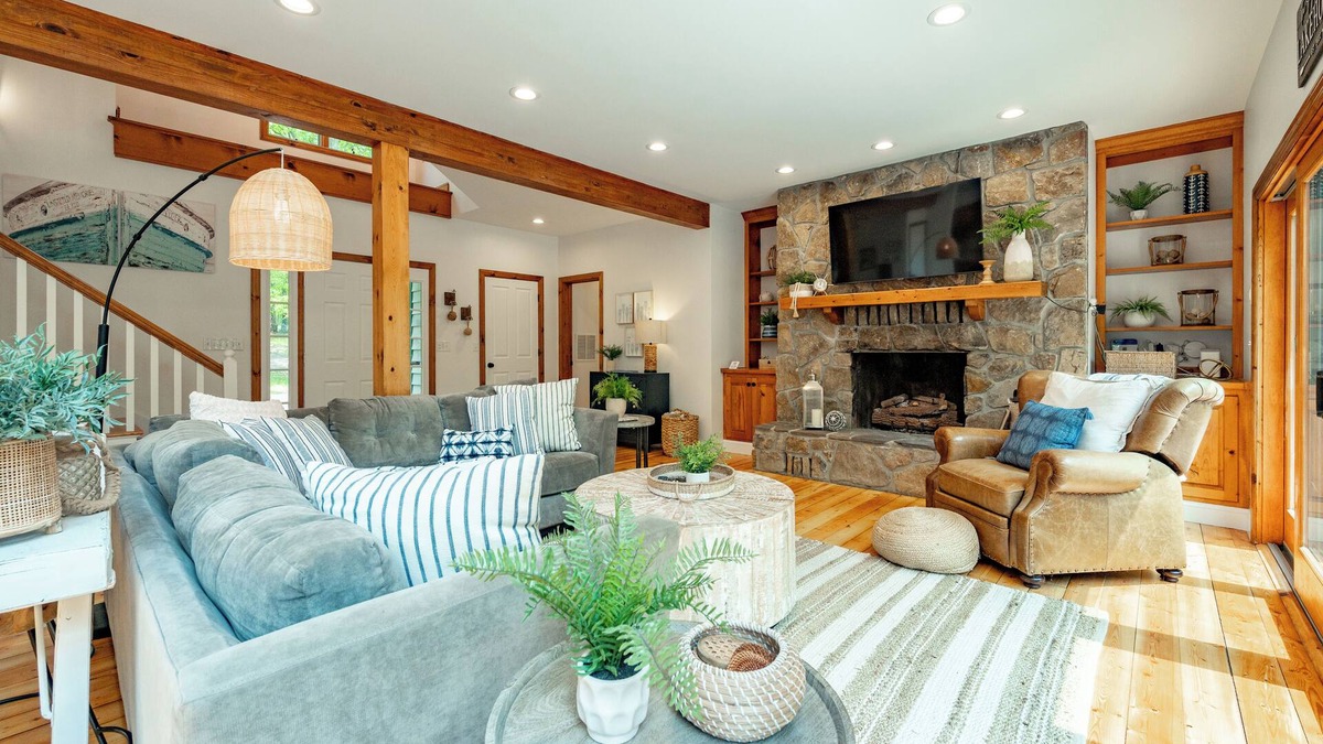 Blakeslee House | Deck side Retreat w/Dock & Hot Tub