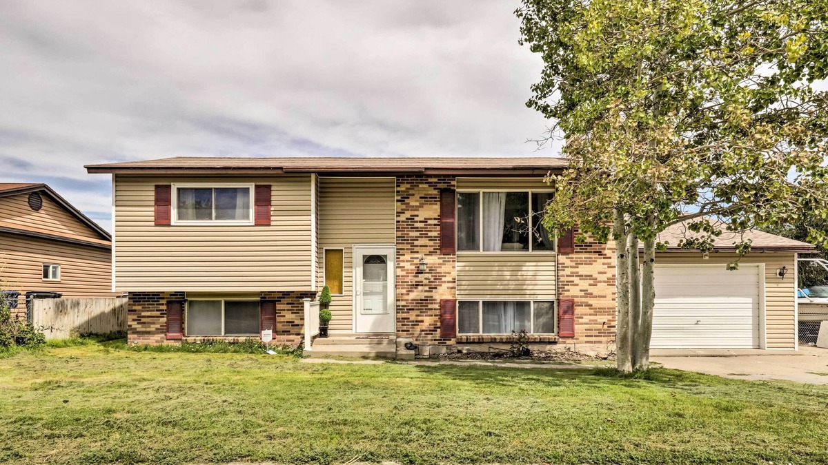 Magna Apartment | Deck + Yard: Pet-Friendly Apartment in Magna!
