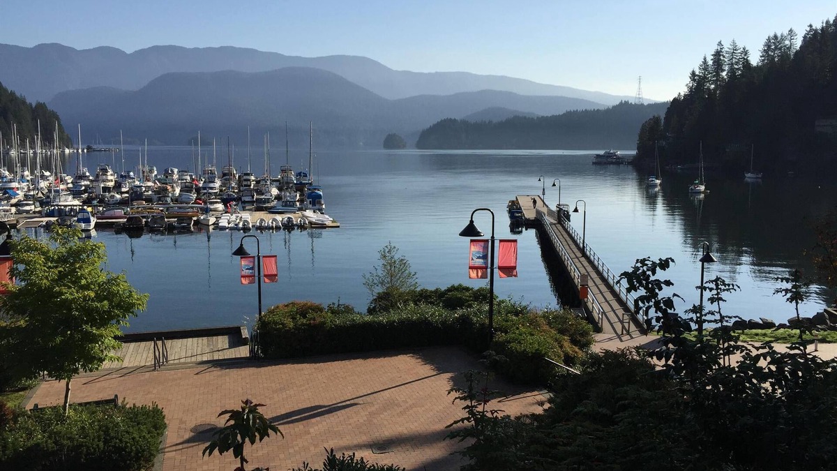 Deep Cove House | Deep Cove Spa suite with outdoor sauna. Steps to village, beach and Quarry Rock!