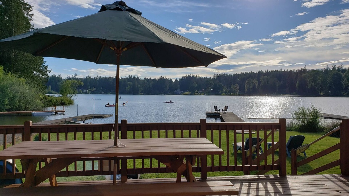 Clinton Cabin | Deer Lake Summer Getaway