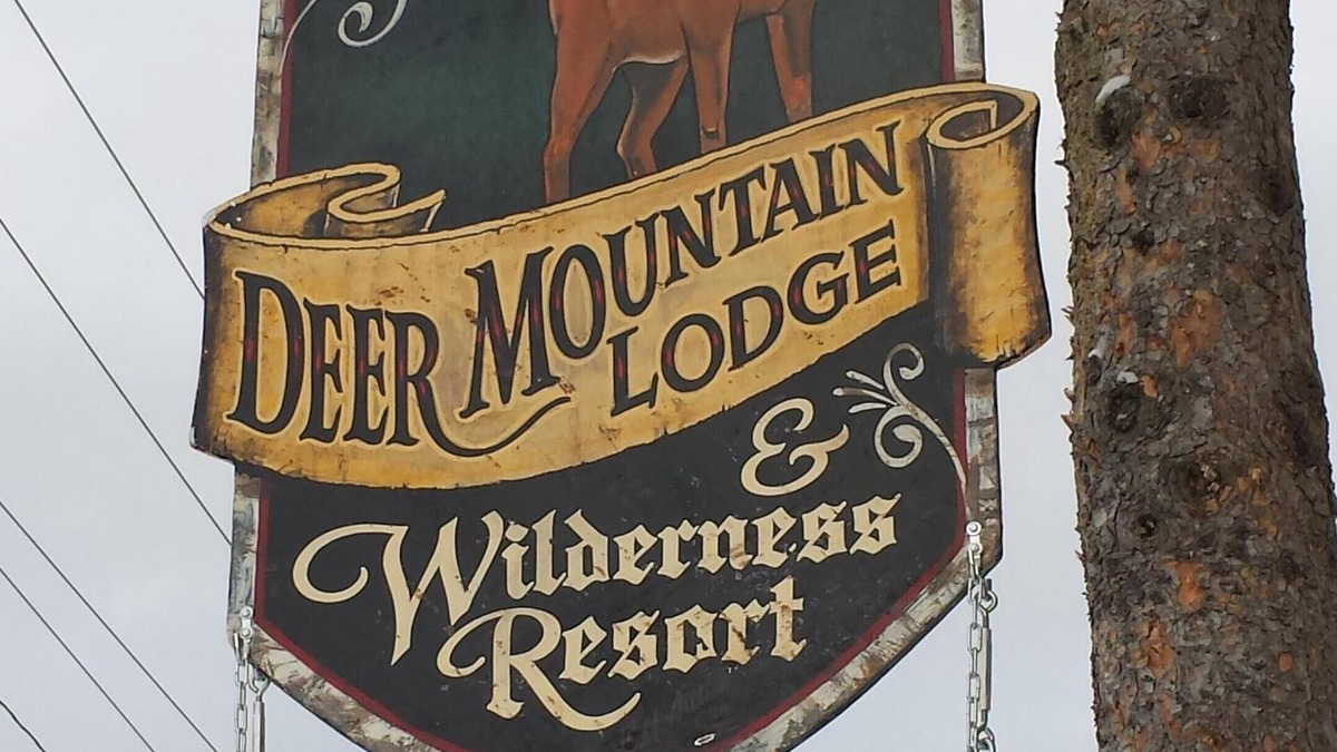 Dummer Cabin | DEER MOUNTAIN LODGE & WILDERNESS RESORT