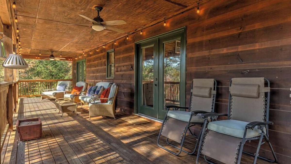 East Ellijay Cabin | Deer Ridge - Hot Tub | Pool Table | Close to town