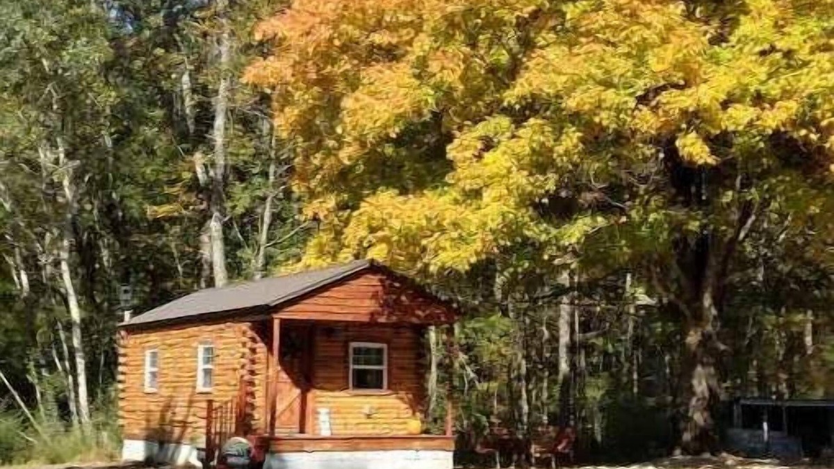 Hillsboro House | Deerpath Cabin