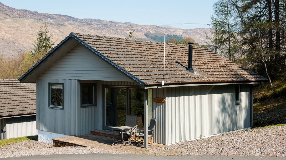 Crianlarich Apartment | Deerstalker. Beautiful 5 star, 1 bedroom chalet sleeps up to 2