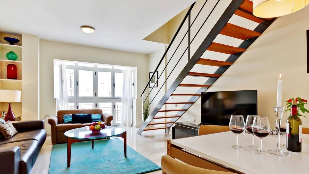 San Felipe Neri Apartment | Del Parque Flats Ollerias Duplex