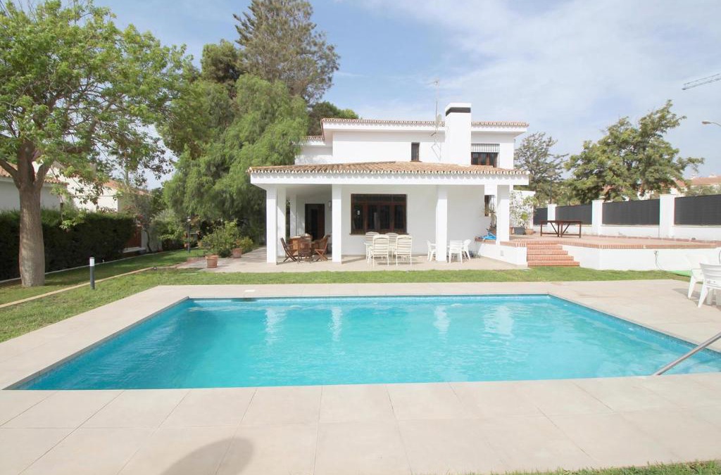 Velez-Malaga Villa | Del Parque Flats Villa Sauce