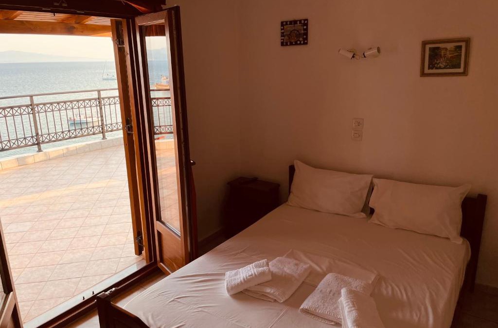 Platania Apartment | Delfinia Studios