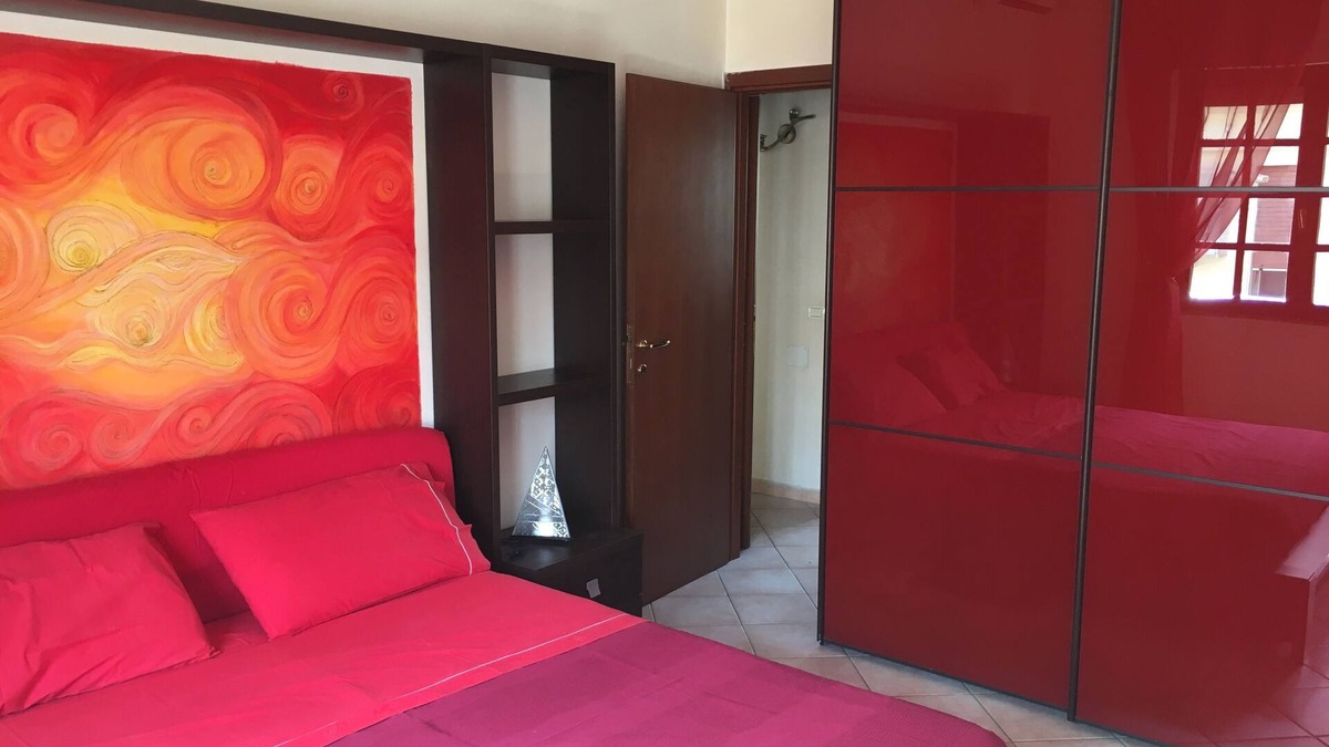 Civitavecchia Apartment | Delfino House - Old Town within walking distance of the Beach, Harbor and Railroad