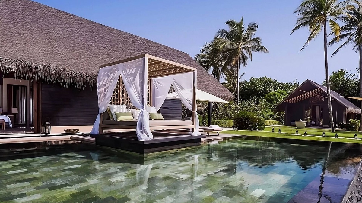 Reethi Rah Apartment | Delight in Premium Suites & Unique Lifestyle! Beach View w/Private Pool