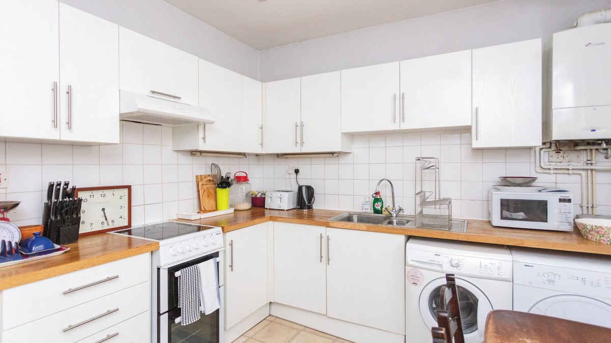 Cathedrals Apartment | Delightful 2BD Flat with Garden, Elephant & Castle