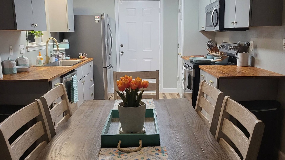 Wright House | Delightful 3-bedroom townhome in Emerald Coast ivo beaches, shops, and dining!