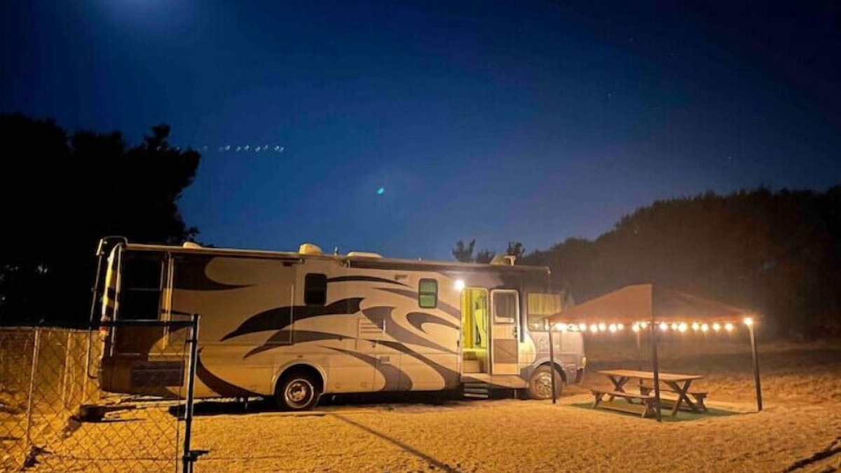 Victorville House | Delightful 4 guest RV enjoy nature in Apple Valley