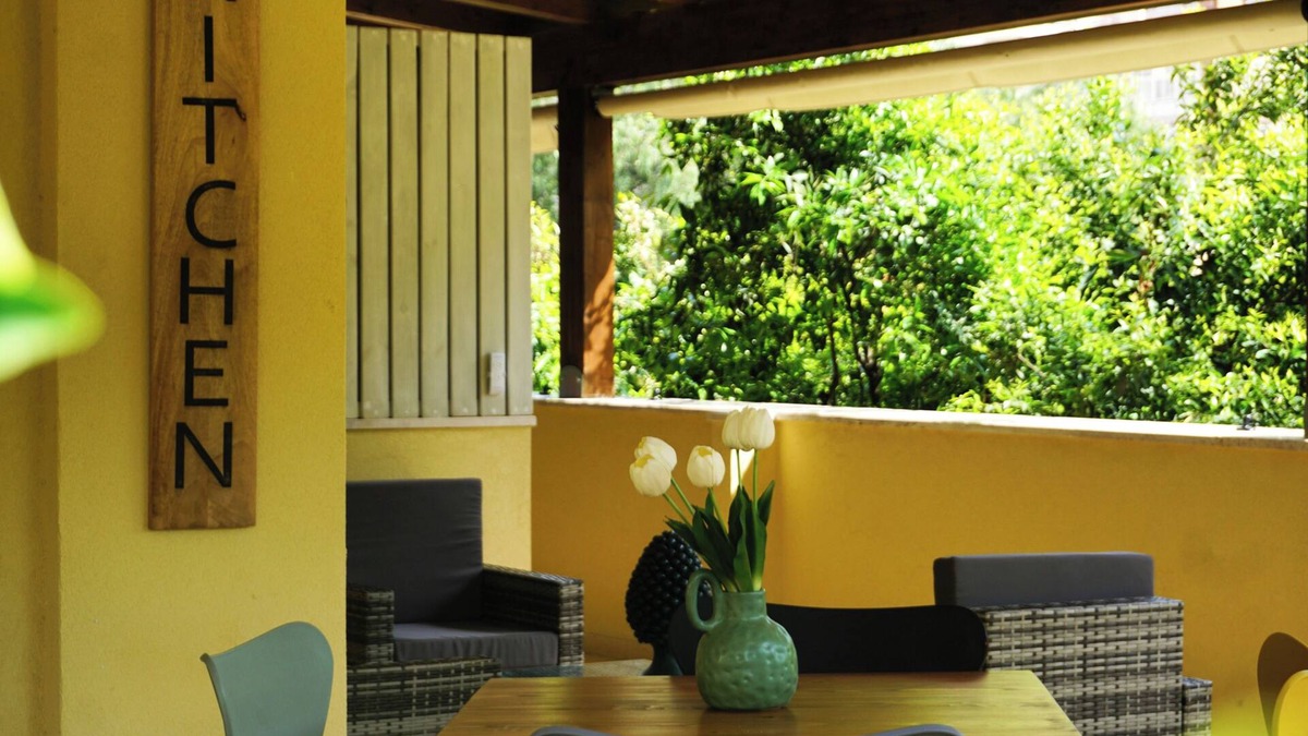 Palermo Villa | Delightful and refined villa nestled in a green oasis in the city