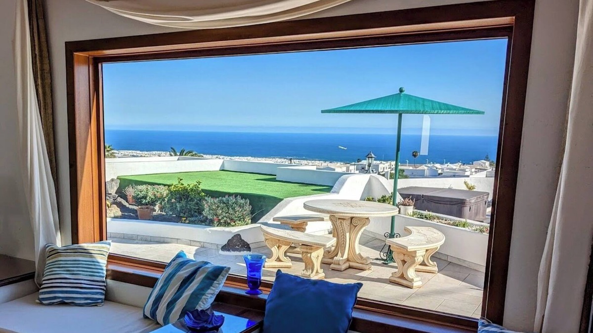 Guime Villa | Delightful child friendly 3 bed villa with fabulous sea views ,hot tub & air con