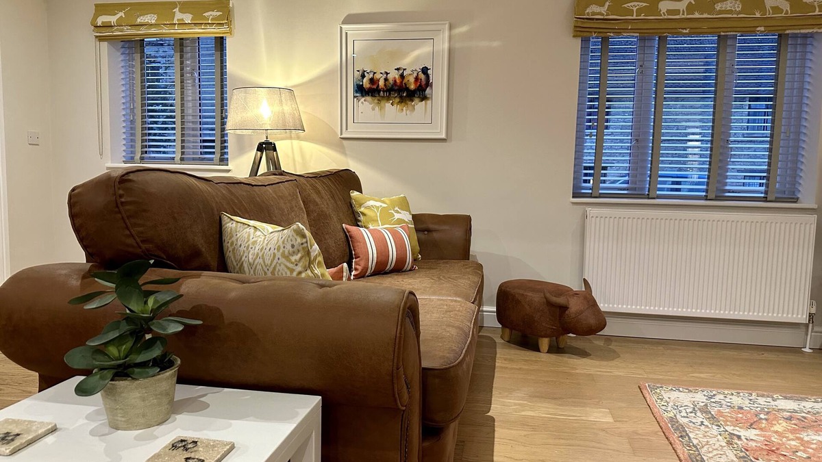 Northleach Cottage | Delightful detached 2 bedrooms 2 en-suites cottage in the heart of the Cotswolds