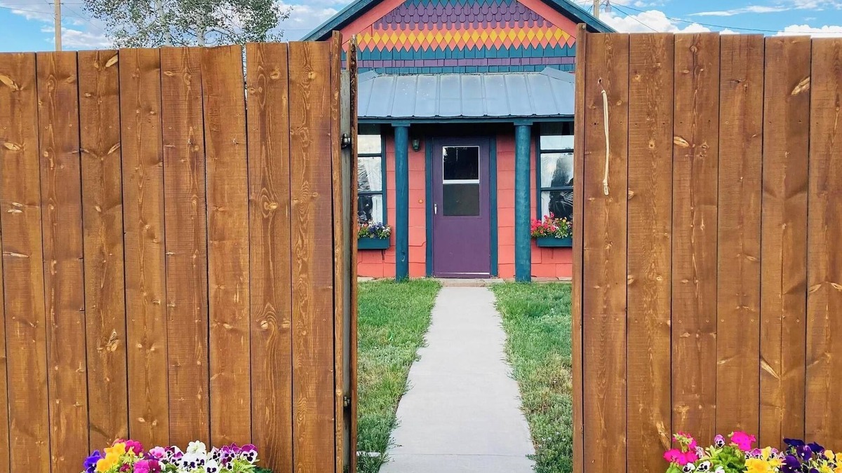 Walden House | Delightful little gingerbread 4-bedroom house with WiFi in Walden