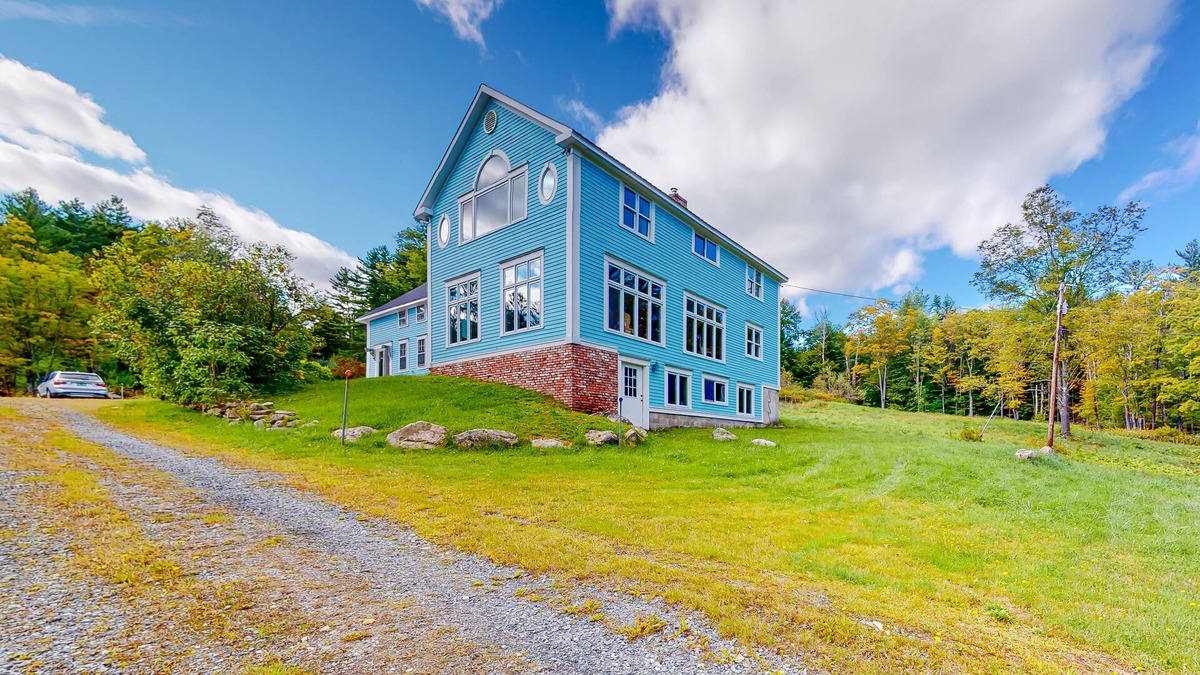 Jamaica House | Delightful updated farmhouse with original features, patio, and & W/D