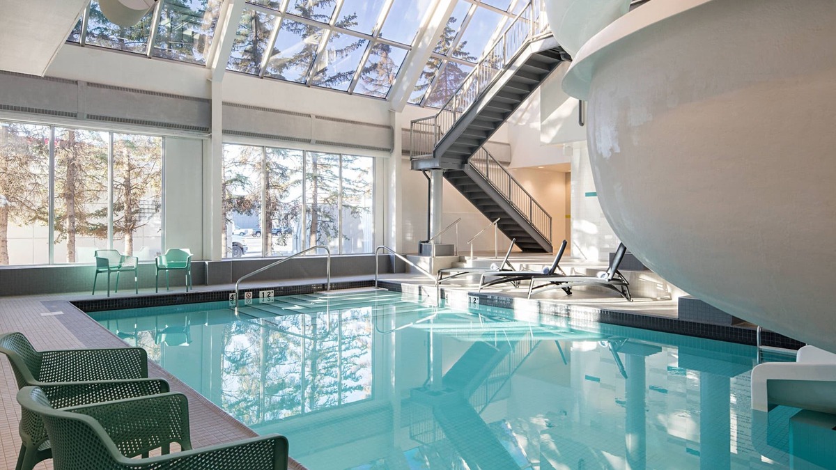 Southeast Calgary Hotel | Delta Hotels by Marriott Calgary South