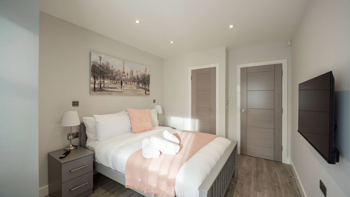 Reading Apartment | Deluxe 2-Bed, 2-Bath 1st Floor Apartment by KSA