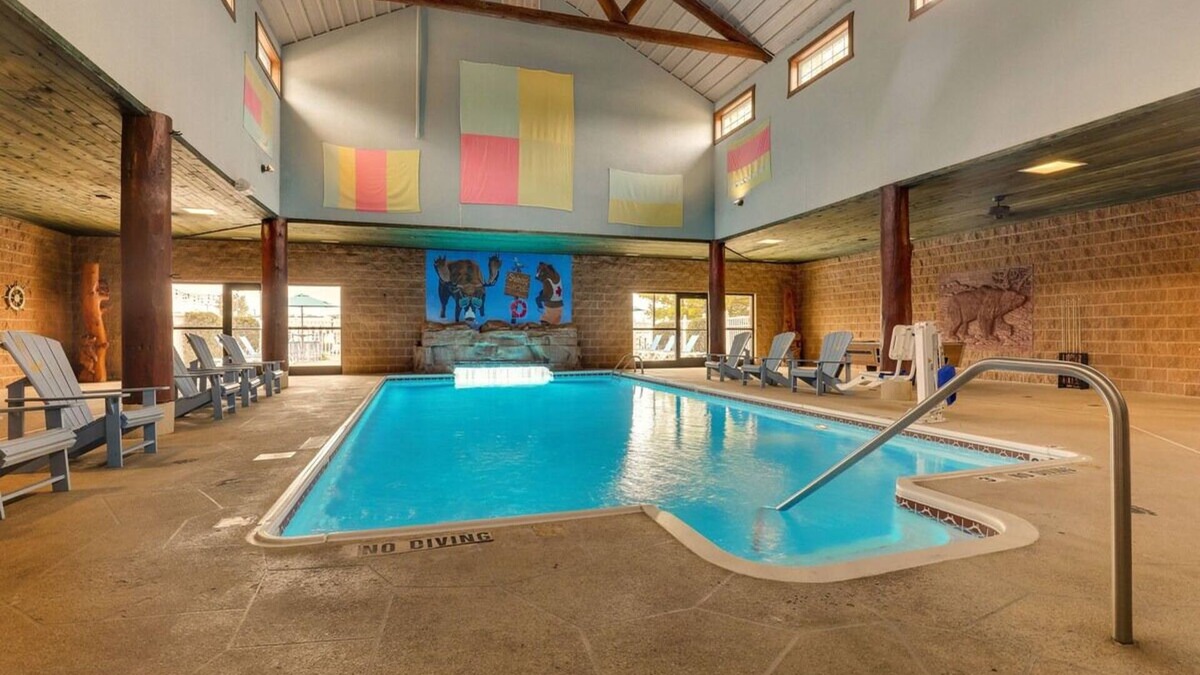 Quincy Hotel | Deluxe 2 Queen in Stoney Creek Quincy! Indoor/Outdoor Pool | 3 Units