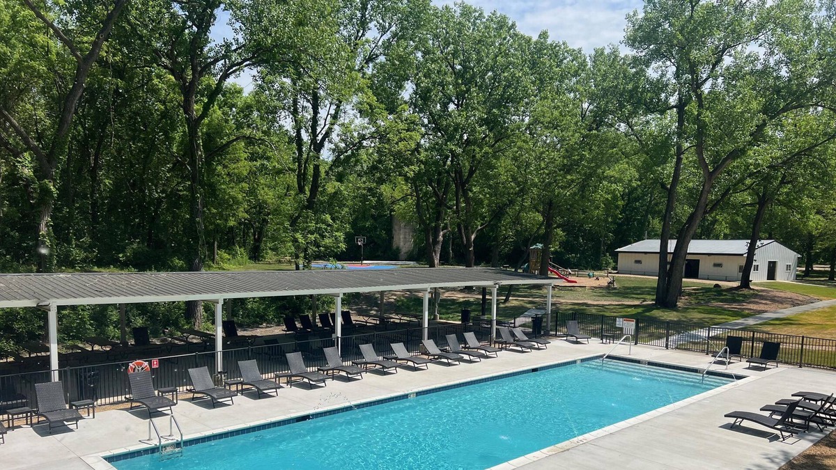 Yorkville Cottage | Deluxe Cottage - Experience the beautiful serenity of our new private cottages at Fox Bluff