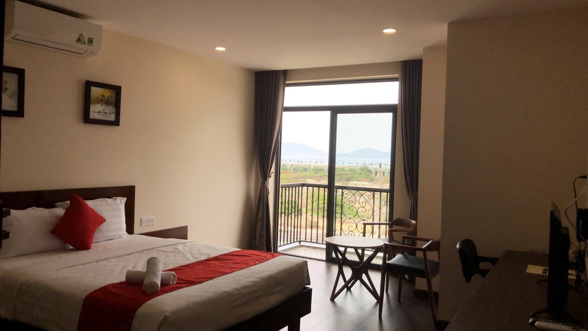 Nha Trang Hotel | Deluxe Double room - Sea View
