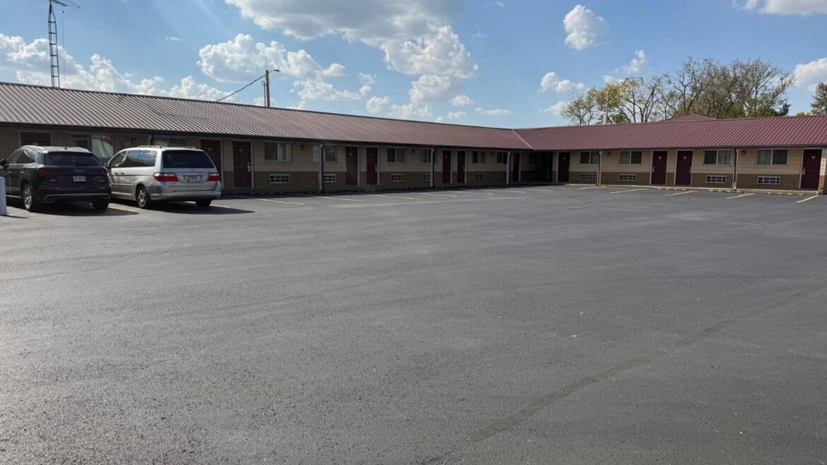 Hebron Hotel | Deluxe Inn