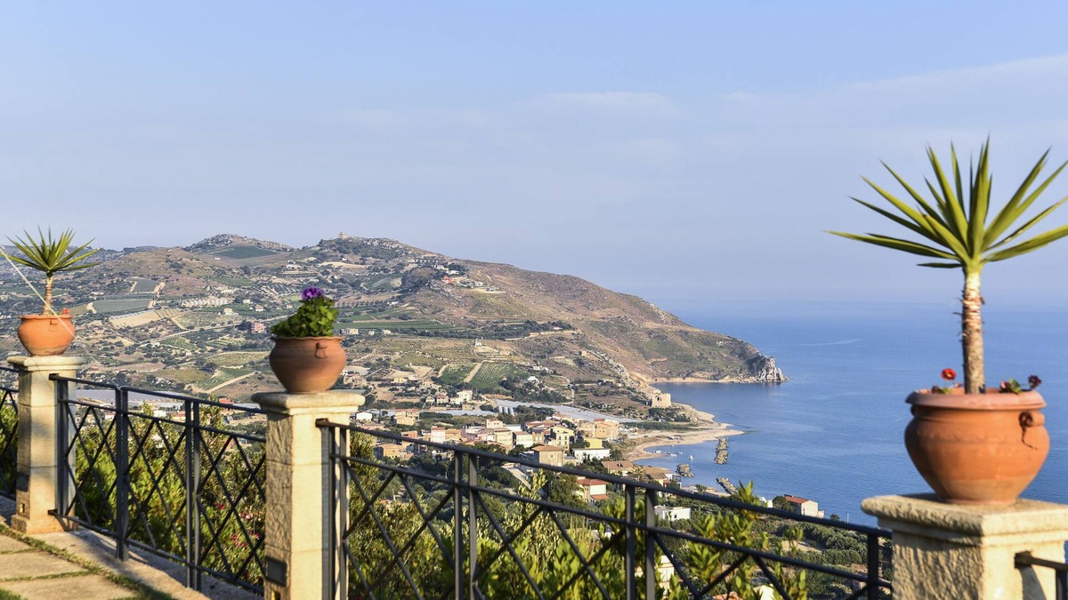 Marina di Palma Villa | Deluxe Room "Jashinum" - Villa Kete