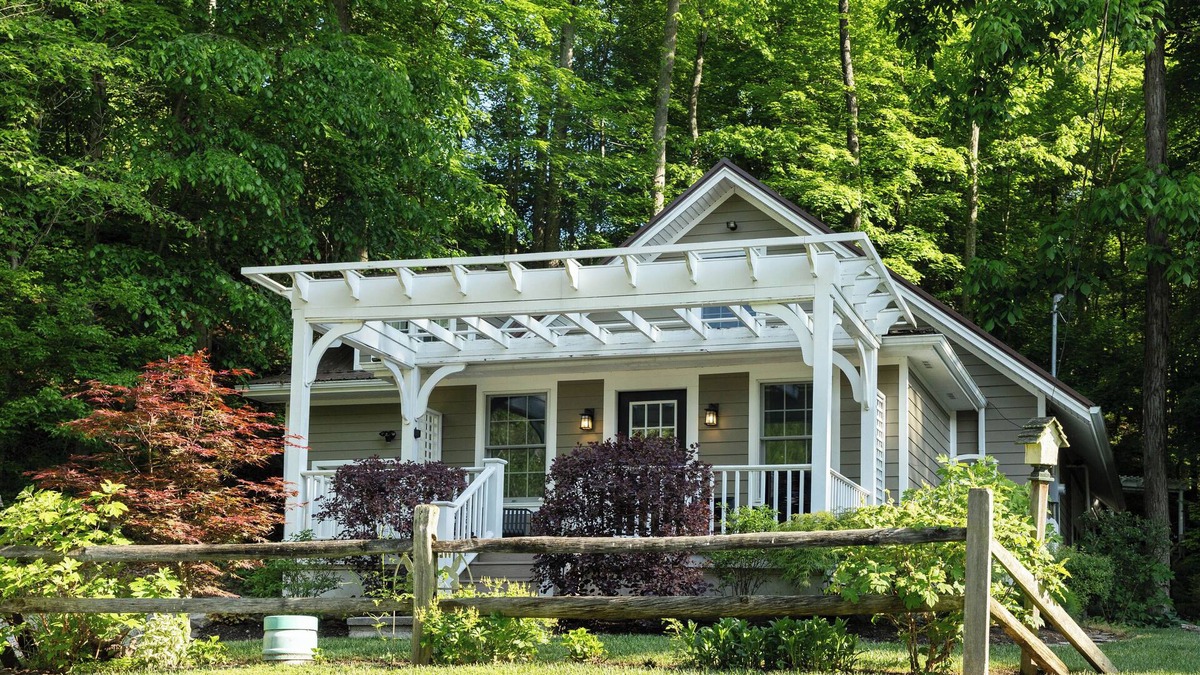 Loudonville House | Deluxe Mohican Home w/Game Room, Pizza Oven, River View, Fire Pit! Sleeps 10