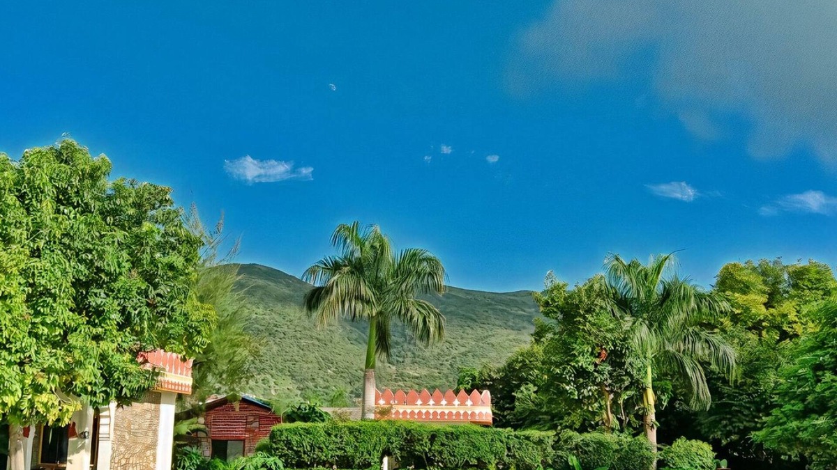 Pushkar Resort | Deluxe Room @ Resorts in Pushkar Close to Lake and Market