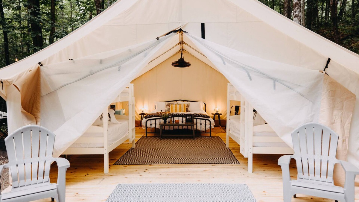 Tanglewood House | Deluxe Safari Tent Glamping at Unicoi in Helen GA - 14