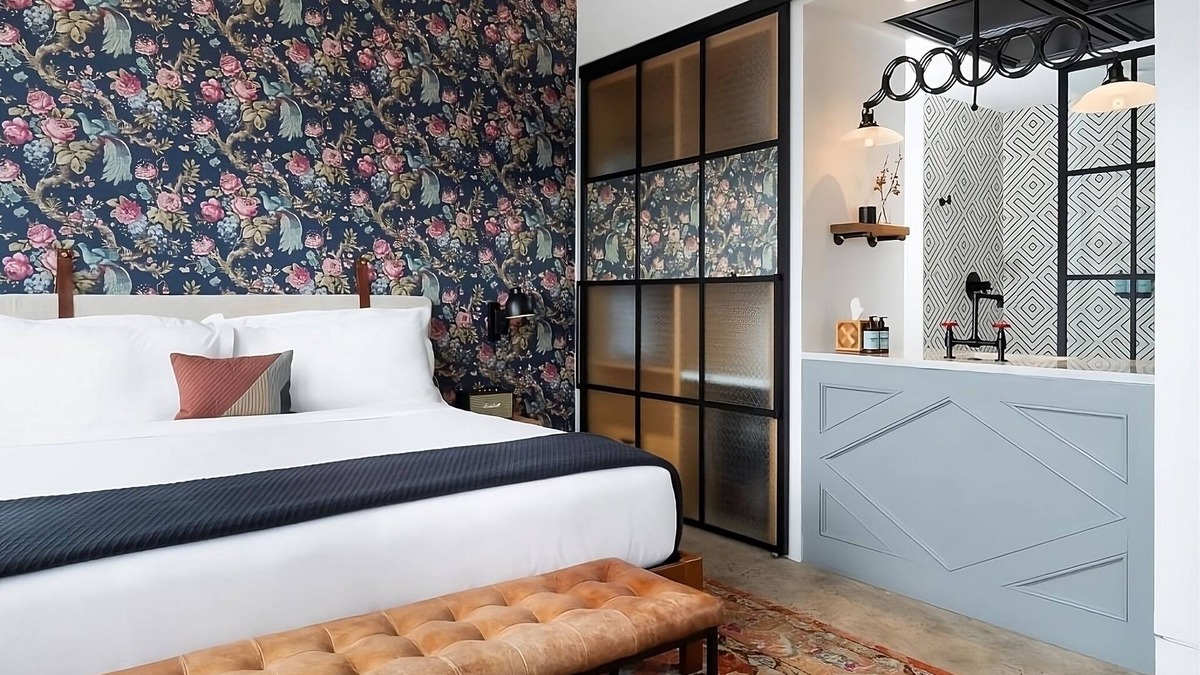 South Main Historic District Apartment | Deluxe Studio Room at ARRIVE Memphis, Pet-Friendly Property Parking Onsite