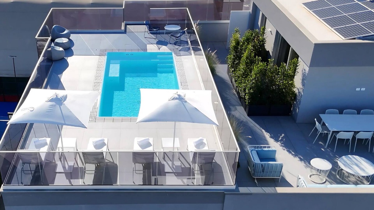 Municipio 2 House | Deluxe Suite with heated pool in the heart of Bari