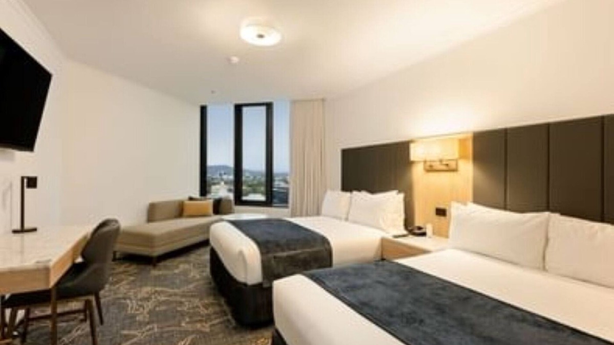 Spring Hill Hotel | Deluxe Twin Room CBD Brisbane