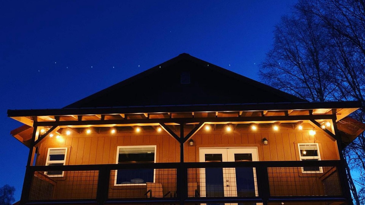 Trapper Creek Apartment | DENALI PENTHOUSE, lakefront near Talkeetna and Denali State Park